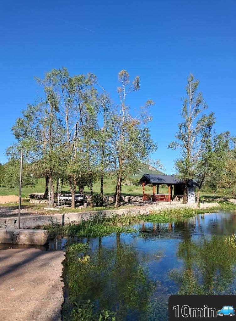 Ruralna Kuca Za Odmor Lika Vila Lovinac  Exterior foto
